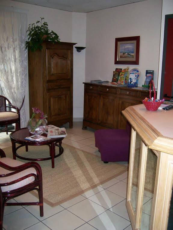 Contact Hotel Du Champ De Mars De Saint-Brieuc Exteriör bild